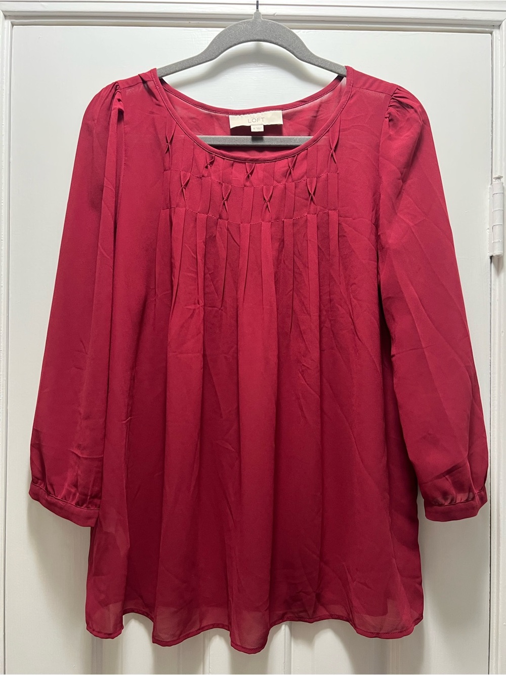 LOFT Deep Raspberry Sheer Pleated Front Blouse 3/4 Sleeve Size Medium